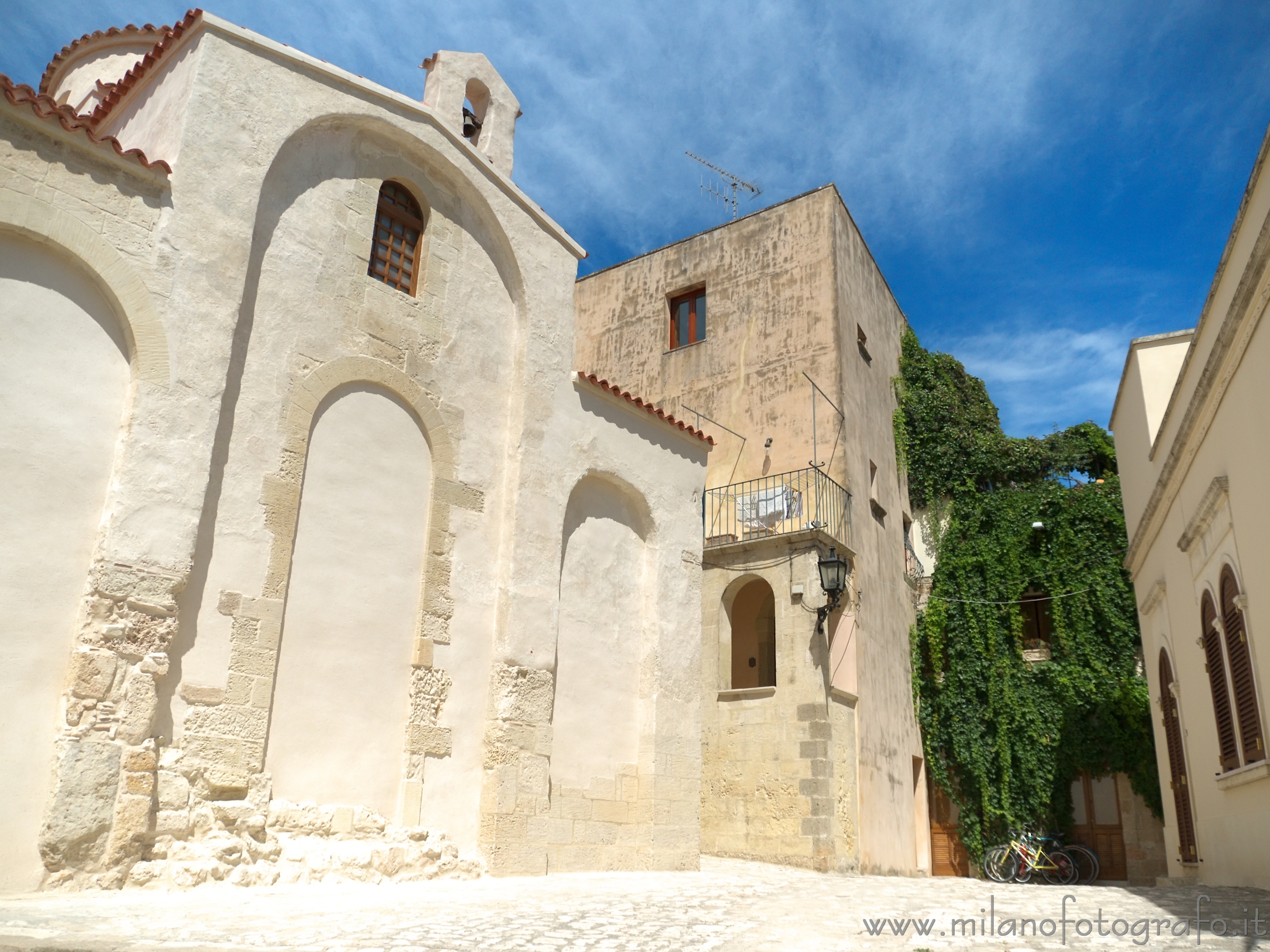 Otranto (Lecce) - Affreschi all'interno della chiesa bizantina